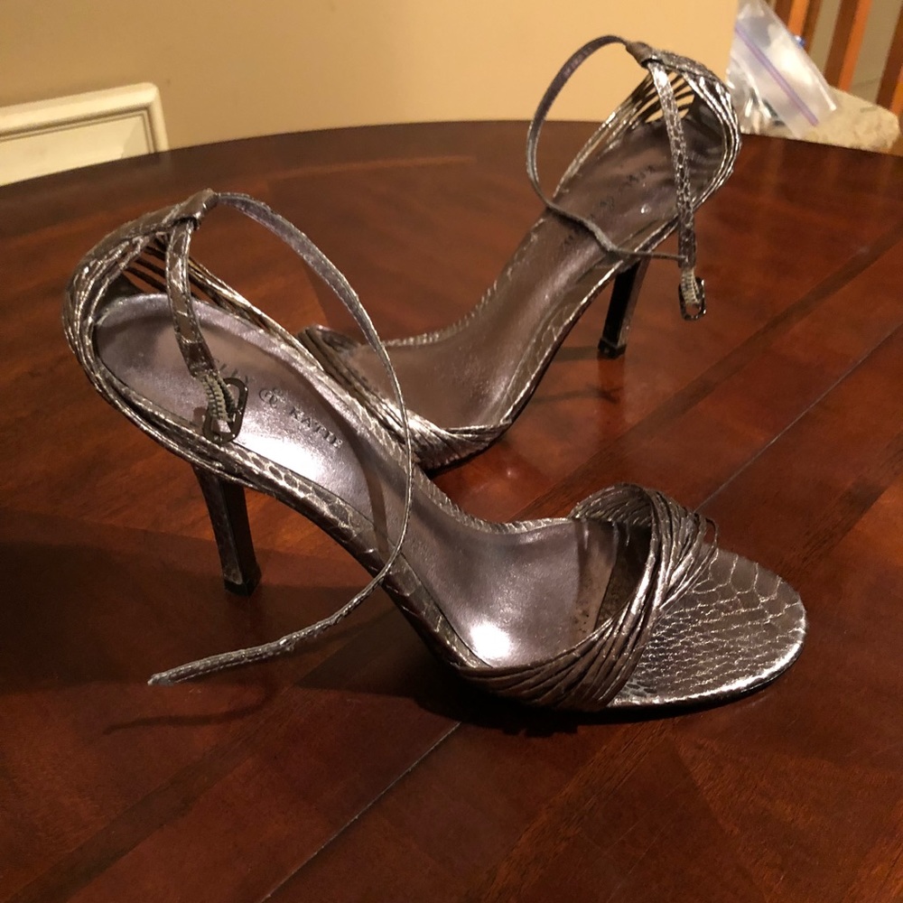 Kelly & Katie faux snakeskin Strappy heels